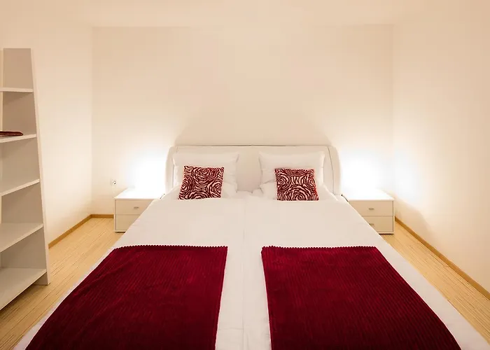 Apartment W & S Executive - I *